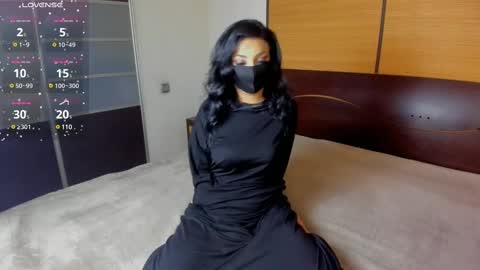 Snapshot of habibi_moon chatting on 10, 2, 2025 Linda online show from 10, 2, 2025