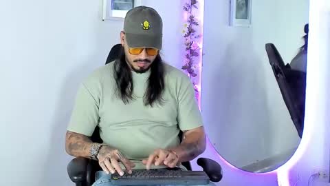 Snapshot of hache222 chatting on 18, 2, 2025 hache222 online show from 18, 2, 2025