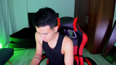 hades_horny_ online show from 3, 5, 2026