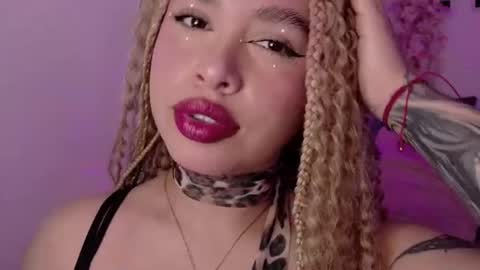 Snapshot of haelycute chatting on 8, 7, 2026 Haely online show from 8, 7, 2026