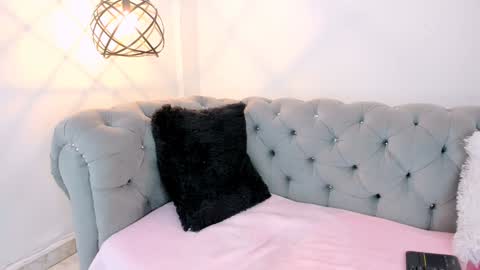 Haileymiler online show from 20, 12, 2024