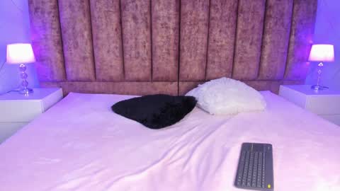 Haileymiler online show from 24, 12, 2024