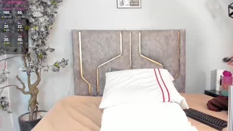 haileystonei online show from 21, 9, 2025