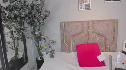 haileystonei online show from 21, 11, 2025