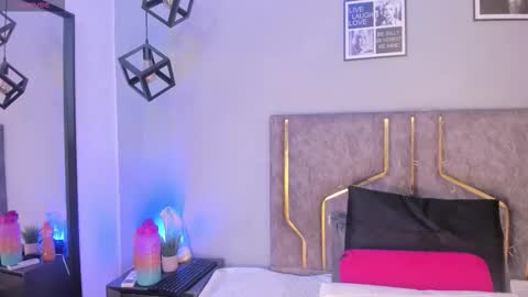 haileystonei online show from 10, 2, 2026