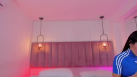 Snapshot of haily_b chatting on 18, 12, 2025 Haily online show from 18, 12, 2025