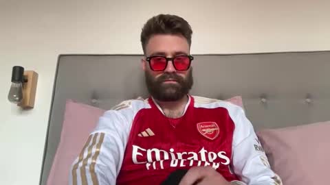 hairy_andhung online show from 9, 4, 2026