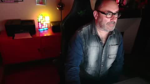 Snapshot of hairyfred73 chatting on 2, 3, 2025 hairyfred73 online show from 2, 3, 2025