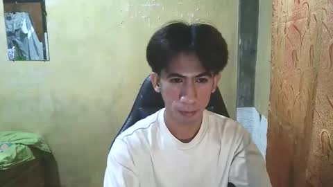 hairyhugecock_22 online show from 27, 10, 2025