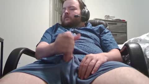 Snapshot of hairymikey chatting on 18, 5, 2026 hairymikey online show from 18, 5, 2026