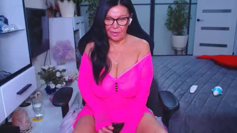 Monika online show from 16, 11, 2025