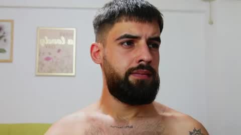 HairyRobXxX online show from 19, 7, 2026