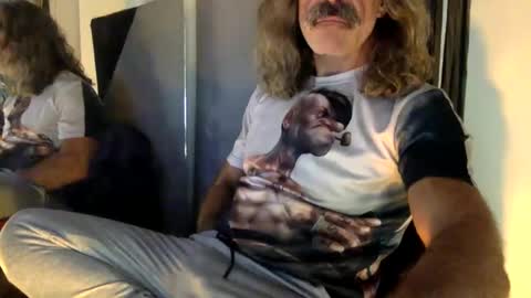 Snapshot of hairytonkas chatting on 10, 9, 2025 HairyTonkas online show from 10, 9, 2025