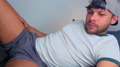 Independent       model  online show from 4, 2, 2026