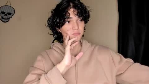 Snapshot of halan_jr chatting on 19, 10, 2025 halan online show from 19, 10, 2025