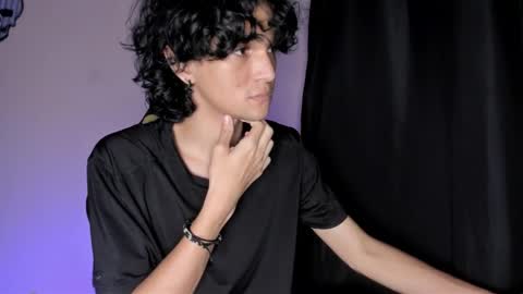 Snapshot of halan_jr chatting on 29, 10, 2025 halan online show from 29, 10, 2025