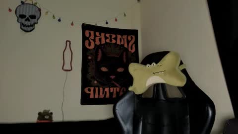 Snapshot of halan_jr chatting on 24, 11, 2025 halan online show from 24, 11, 2025