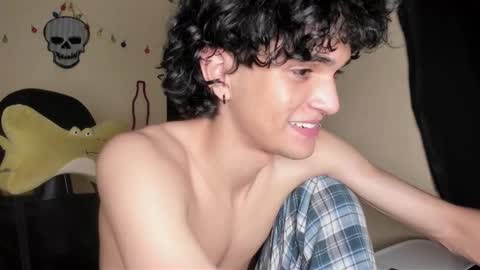 Snapshot of halan_jr chatting on 25, 11, 2025 halan online show from 25, 11, 2025