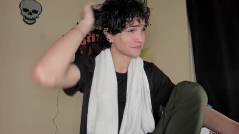 Snapshot of halan_jr chatting on 16, 12, 2025 halan online show from 16, 12, 2025