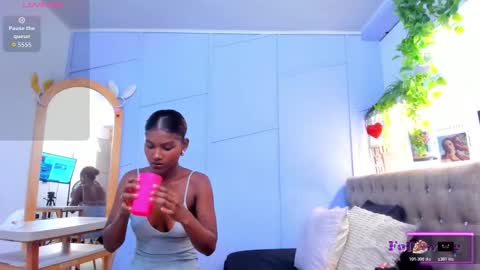 Snapshot of halleylorens chatting on 9, 2, 2026 Halley Lorens online show from 9, 2, 2026