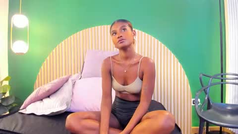 Snapshot of halleylorens chatting on 11, 2, 2026 Halley Lorens online show from 11, 2, 2026