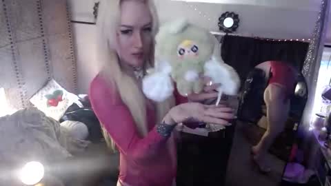 Snapshot of halovalentine chatting on 22, 4, 2026 halovalentine online show from 22, 4, 2026
