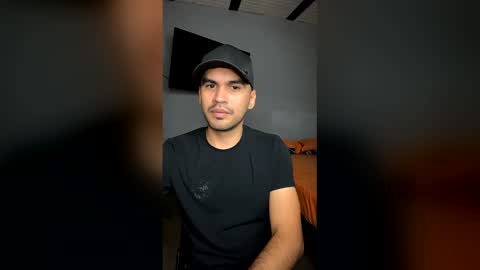 Snapshot of hamiltong12 chatting on 19, 12, 2025 hamiltong12 online show from 19, 12, 2025