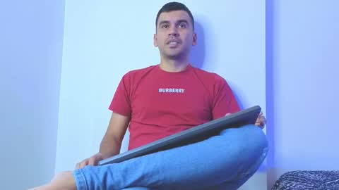 Snapshot of hamiltong12 chatting on 15, 1, 2026 hamiltong12 online show from 15, 1, 2026