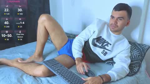 Snapshot of hamiltong12 chatting on 8, 2, 2026 hamiltong12 online show from 8, 2, 2026