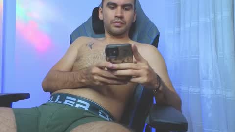 Snapshot of hamiltong12 chatting on 26, 2, 2026 hamiltong12 online show from 26, 2, 2026