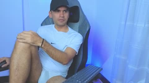 Snapshot of hamiltong12 chatting on 28, 2, 2026 hamiltong12 online show from 28, 2, 2026