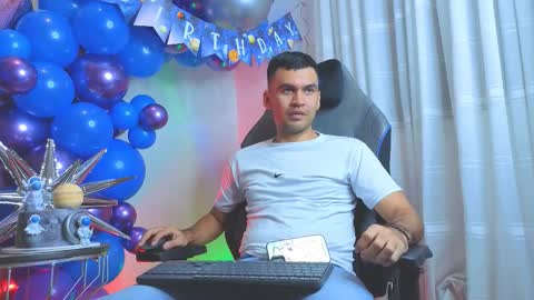 Snapshot of hamiltong12 chatting on 7, 3, 2026 hamiltong12 online show from 7, 3, 2026