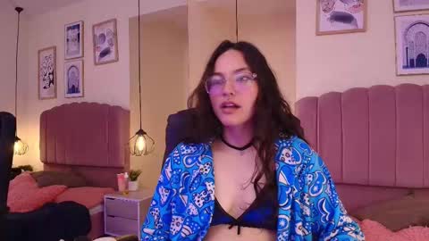 hanabie_ online show from 5, 2, 2026