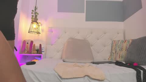 hanah_gray online show from 23, 1, 2025