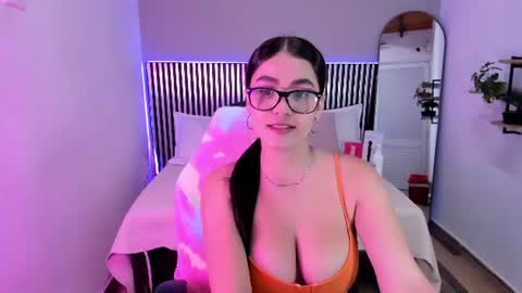 Snapshot of hanah_greey chatting on 24, 6, 2026 HANAH online show from 24, 6, 2026