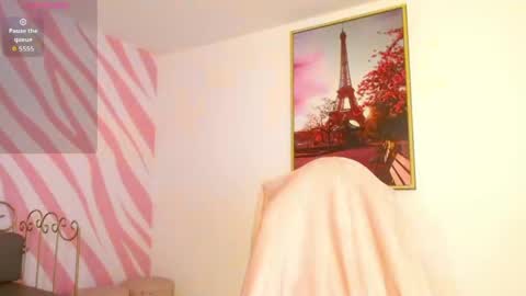 Snapshot of hanaku_8 chatting on 27, 4, 2026 Hanaku online show from 27, 4, 2026
