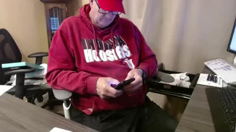 handsome_guy4u online show from 8, 4, 2026