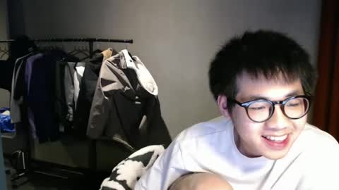 handsome_mannn online show from 1, 3, 2025