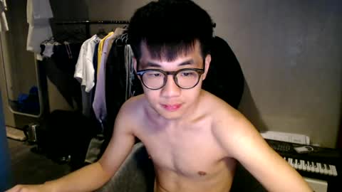 handsome_mannn online show from 3, 7, 2026