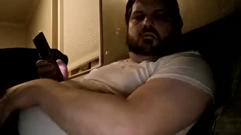 Snapshot of handsomedaddy198924 chatting on 7, 1, 2026 Handsomedaddy198923 online show from 7, 1, 2026