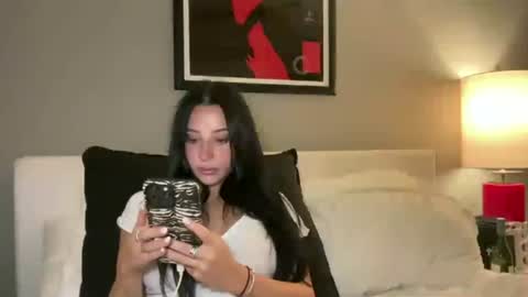 Snapshot of hangoutwithvanessa chatting on 24, 6, 2026 Vanessa online show from 24, 6, 2026
