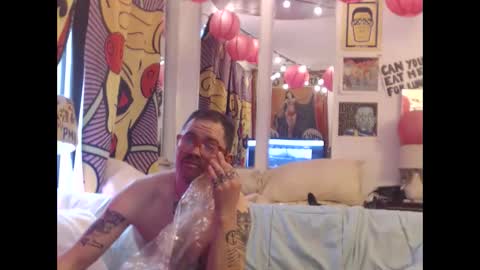 Snapshot of hankrams chatting on 5, 3, 2025 hank rams online show from 5, 3, 2025