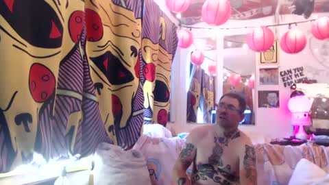 Snapshot of hankrams chatting on 5, 10, 2025 hank rams online show from 5, 10, 2025