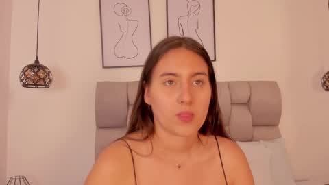 hanna__evans_ online show from 27, 9, 2025