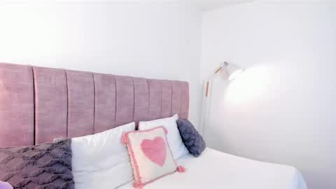 hanna_bunny15 online show from 9, 3, 2026