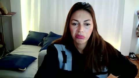 Hanna charming online show from 8, 1, 2026