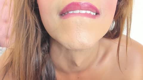 Snapshot of hanna_keller1 chatting on 21, 12, 2024 Welcome Guys Im hannaHoney online show from 21, 12, 2024