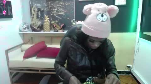 Snapshot of hanna_lamber chatting on 12, 3, 2025 hanna_lamber online show from 12, 3, 2025