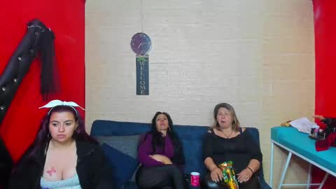 Snapshot of hanna_mature01 chatting on 22, 9, 2025 Hanna online show from 22, 9, 2025