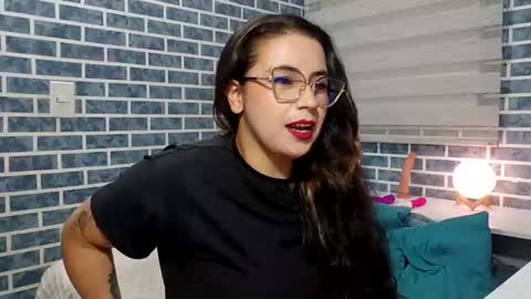 hanna_moons online show from 6, 3, 2026